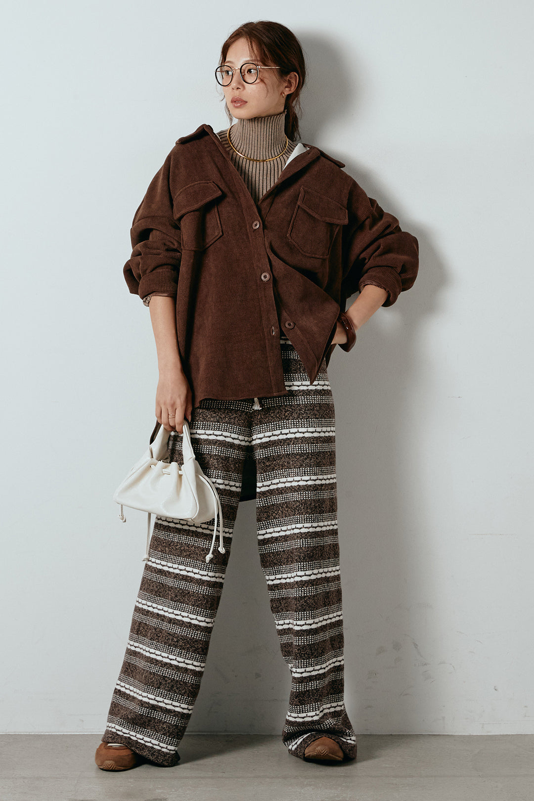 [SET]襟付きコーデュロイポケットシャツ+リブニットシームレスタートルプルオーバー+マルチライン柄リラックスニットパンツ(3set)