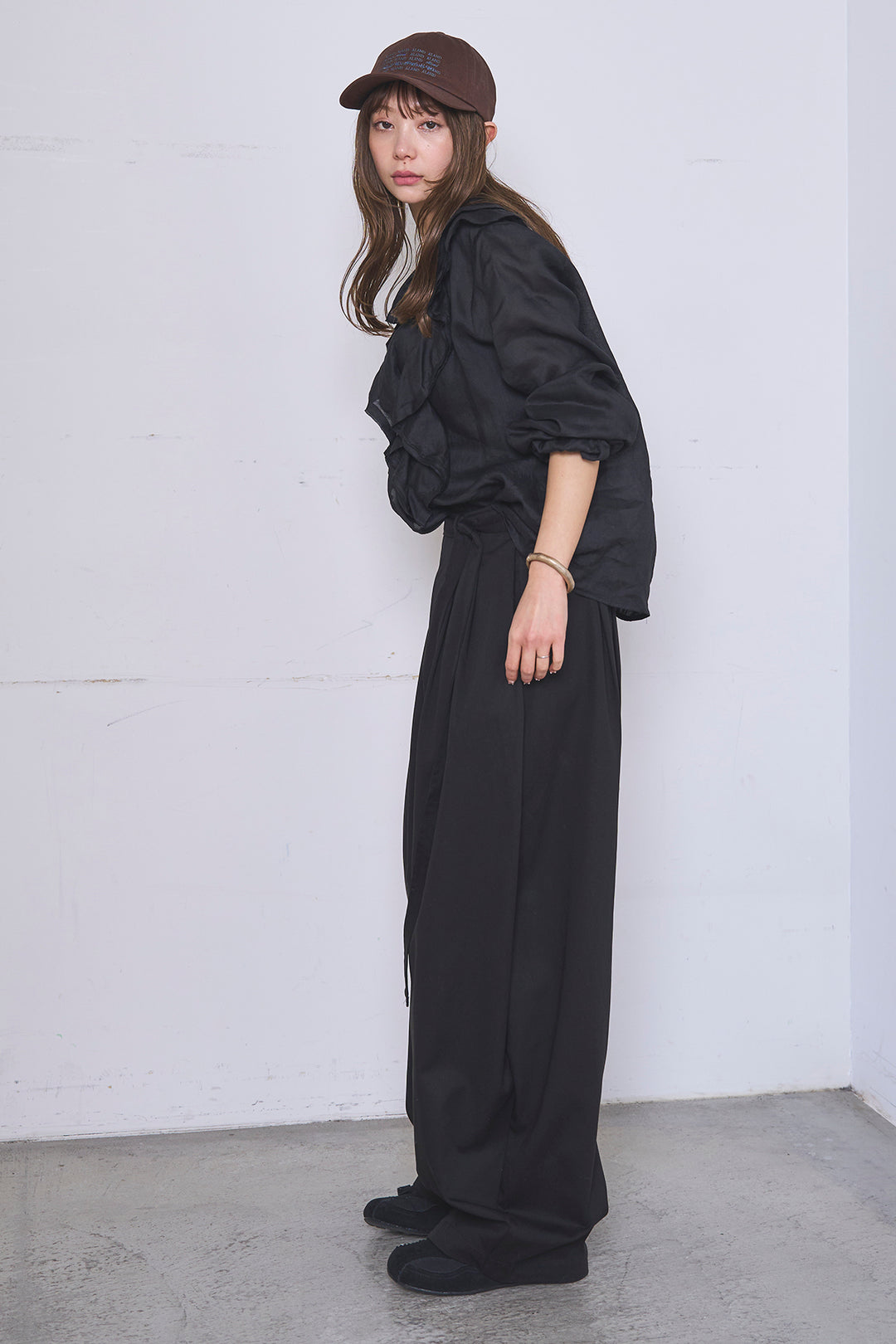 [SET]フリルボタンブラウス+紐ベルト付きカーブワイドパンツ(2set)