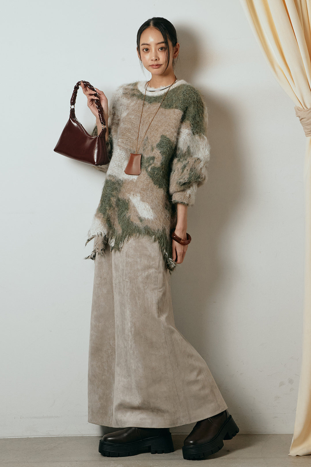 [SET]起毛裾デザインニュアンス柄ニットトップス+エコスウェードワイドスカート(2set)