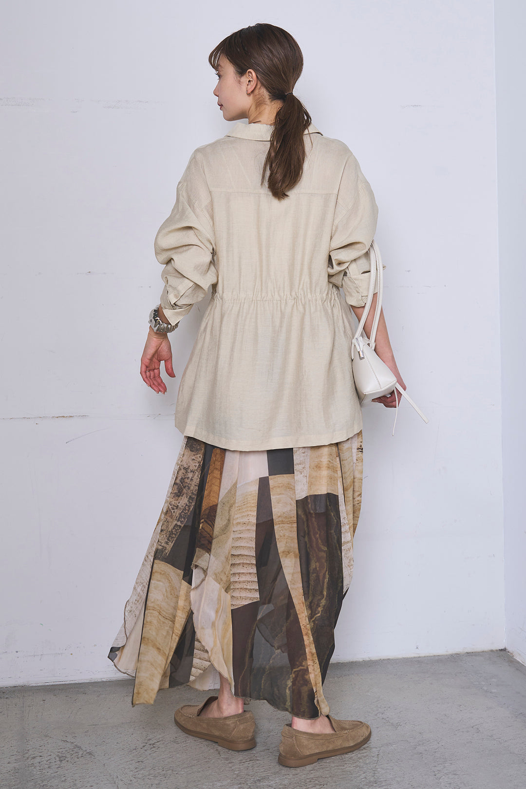 [SET]リネンブレンドシアーサファリシャツ+アートペイント柄スカート(2set)