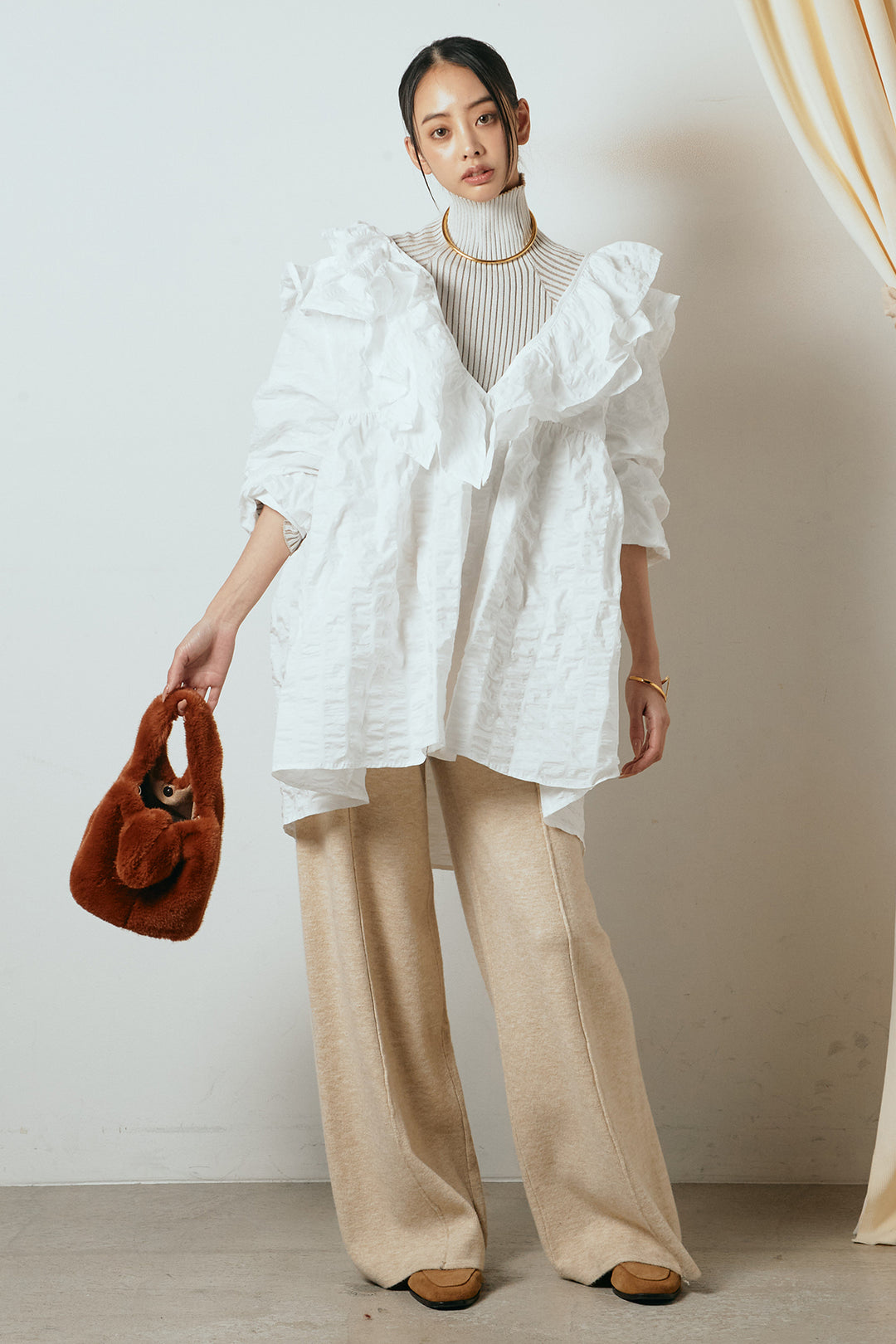 [SET]Vネックフリルカラーブラウス+リブニットシームレスタートルプルオーバー+センターラインニットパンツ(3set)