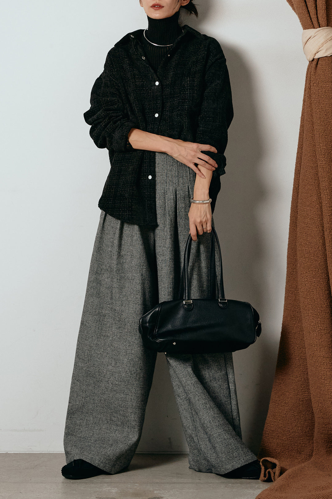 [SET]ルーズクラッシュツイルシャツ+リブニットシームレスタートルプルオーバー+サイドボタンツイードタックパンツ(3set)