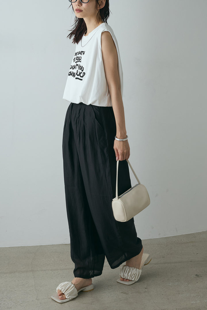 [SET]シルバーネックレス付きロゴTシャツ+カーブシアーパンツ(2set)