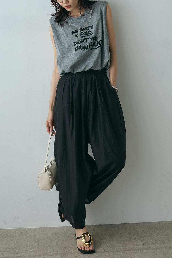 [SET]シルバーネックレス付きロゴTシャツ+カーブシアーパンツ(2set)