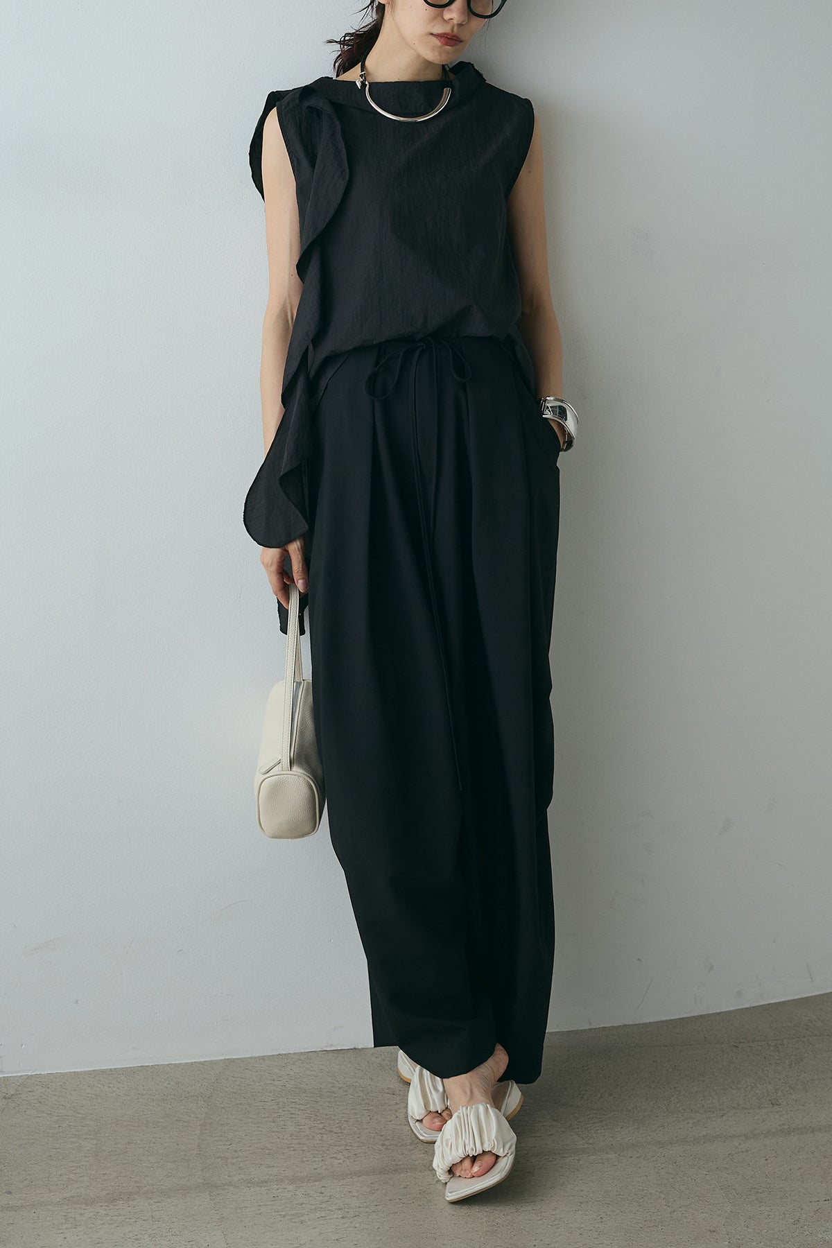 ASTRAET＞CO タック ワイド デニムパンツ