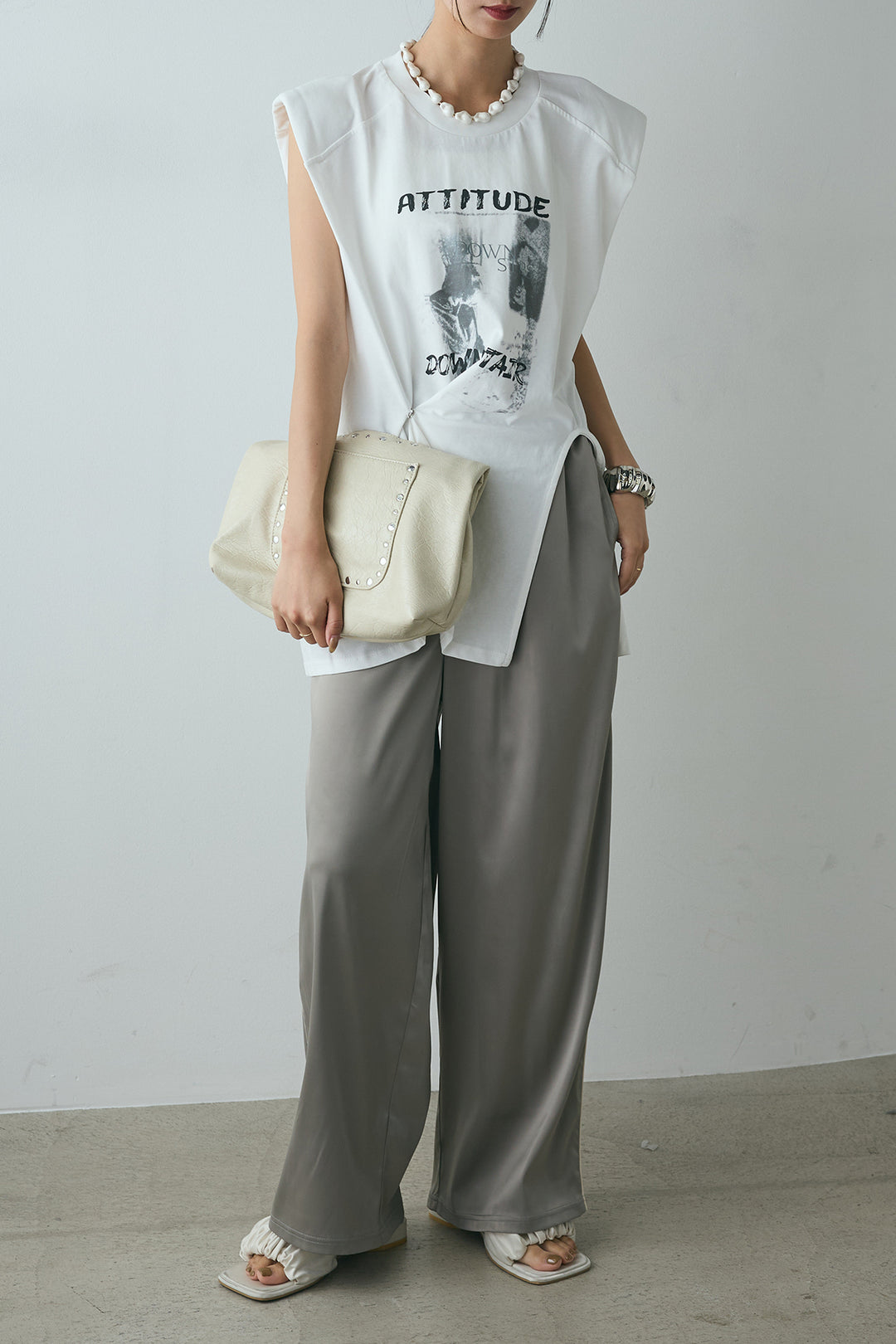[SET]サイドデザインプリントTシャツ+サイドラインサテンパンツ(2set)