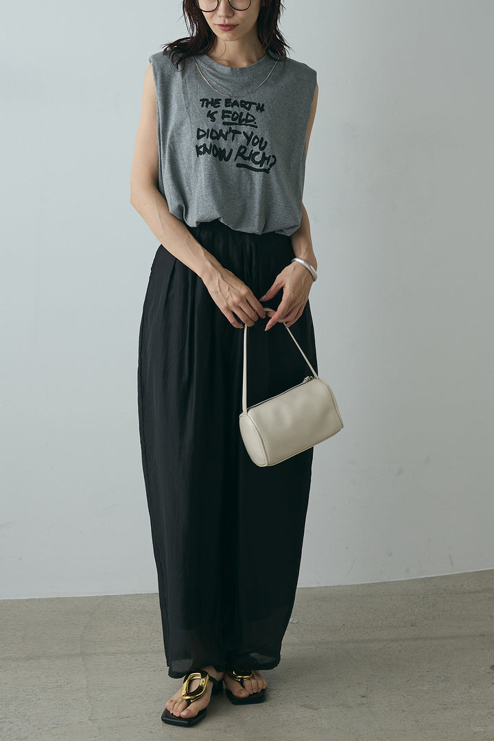 [SET]シルバーネックレス付きロゴTシャツ+カーブシアーパンツ(2set)