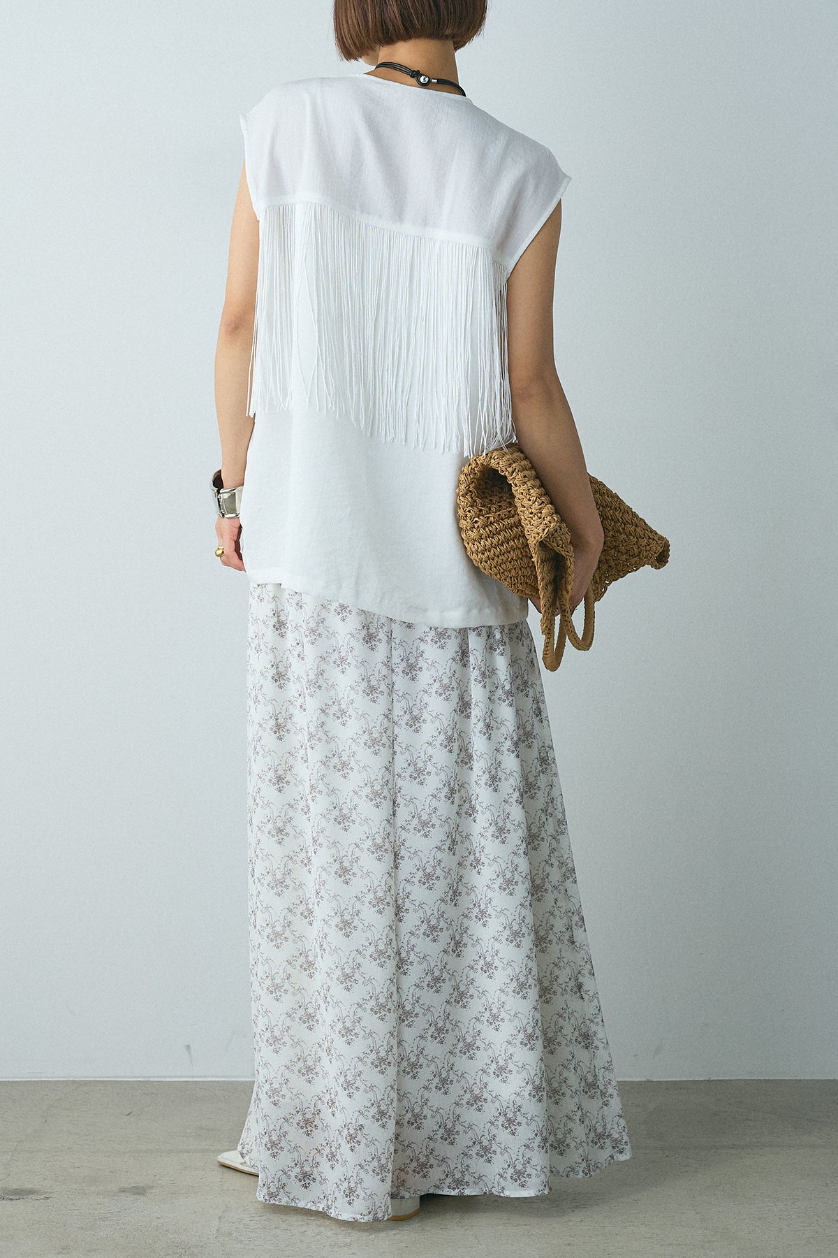 フリンジデザイン ホワイトノースリーブ フリンジデザイン ホワイトノースリーブ