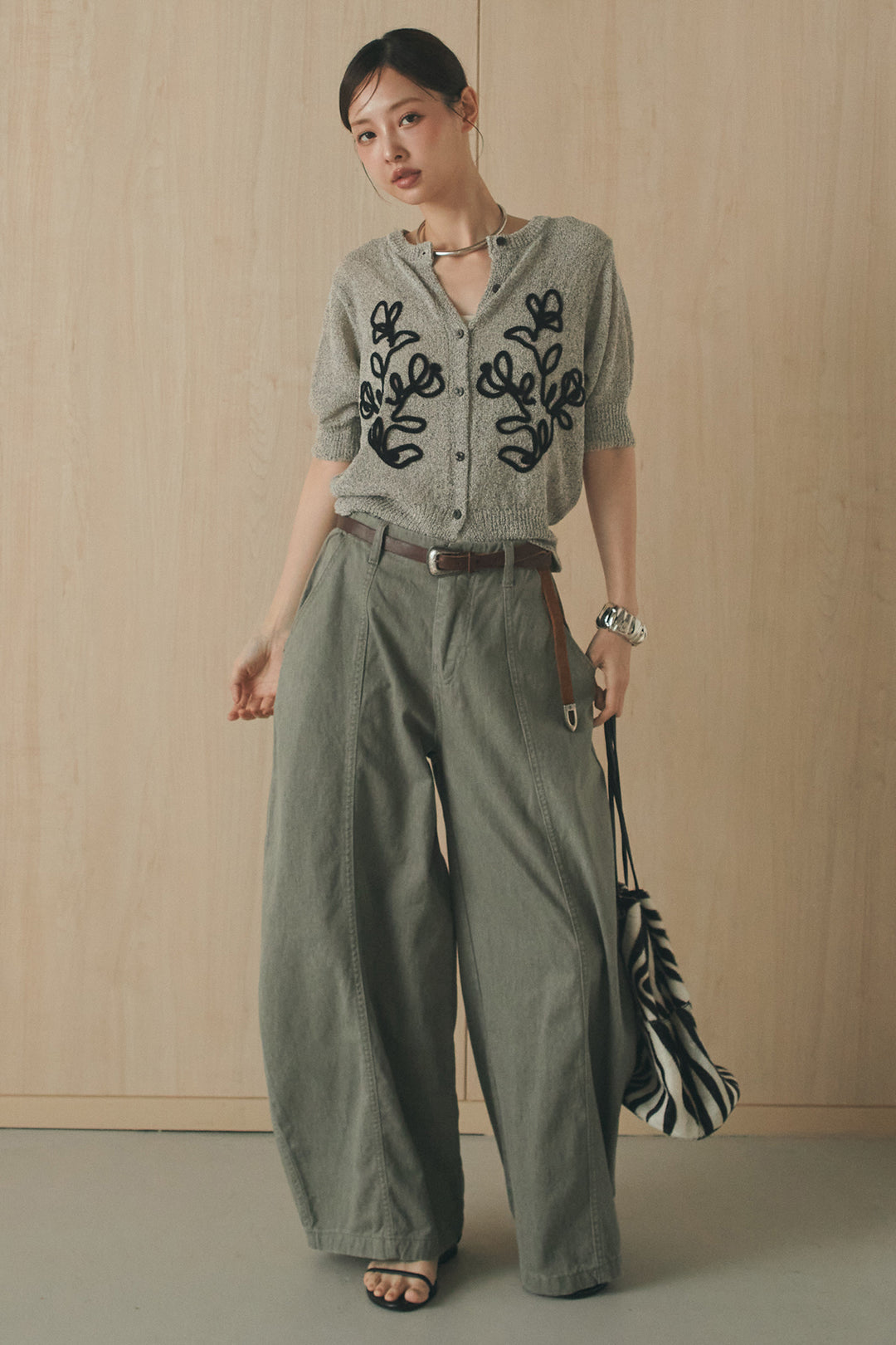 [SET]フロントテープデザイン半袖カーディガン+サイドベルトカーブワイドパンツ(2set)