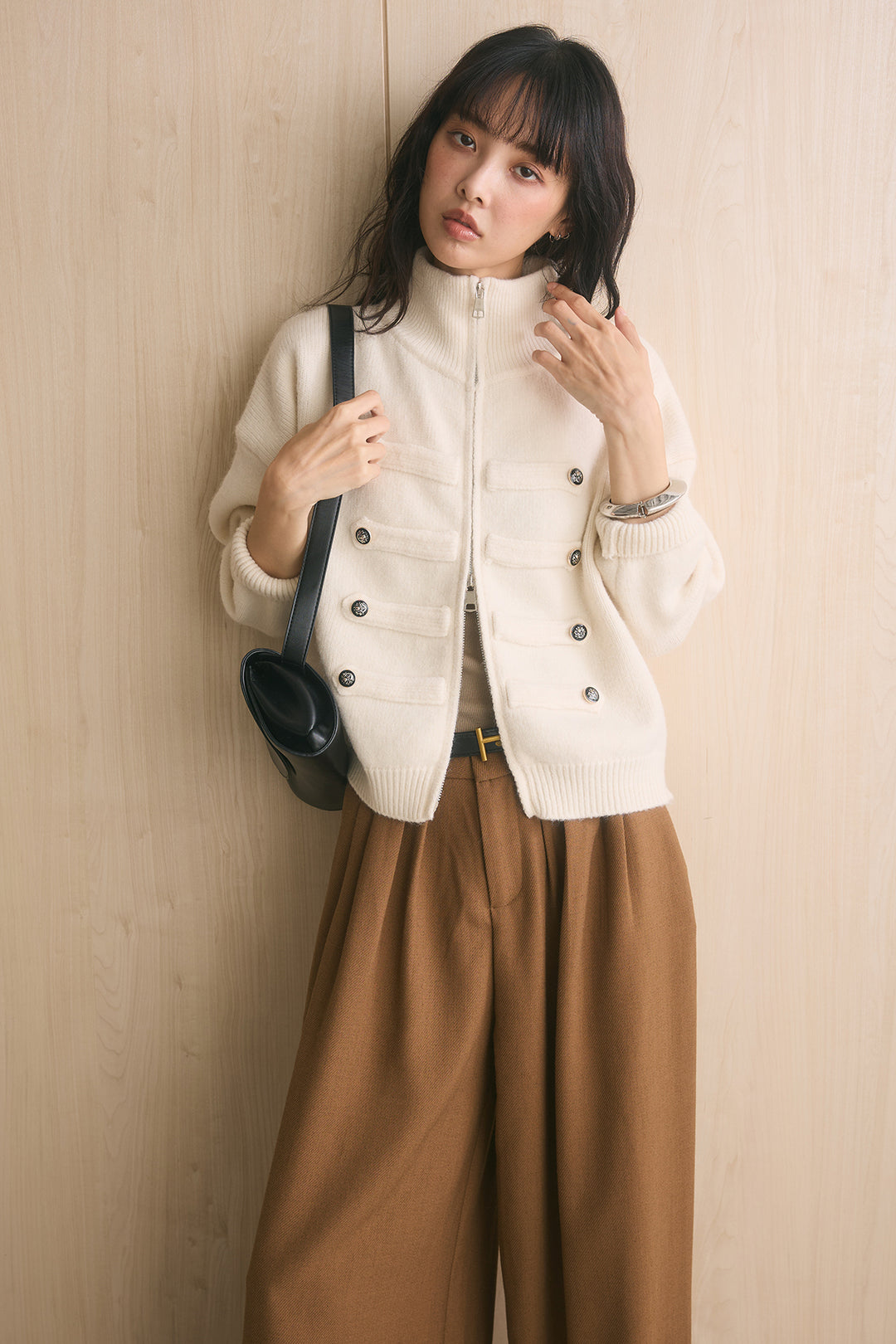 【着回しセット】[SET]ナポレオンボタンハイネックニットブルゾン+スタッズ付きニーサイドタックスウェットパンツ+ゴールドバックルベルト付きタックワイドパンツ(3set)