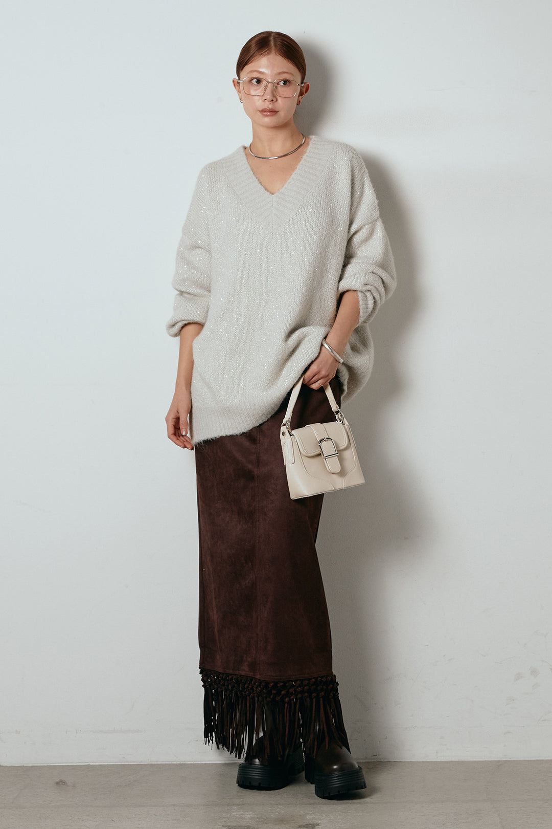 [SET]Vネックルーズラメニットトップス+スウェードライク裾フリンジスカート(2set)