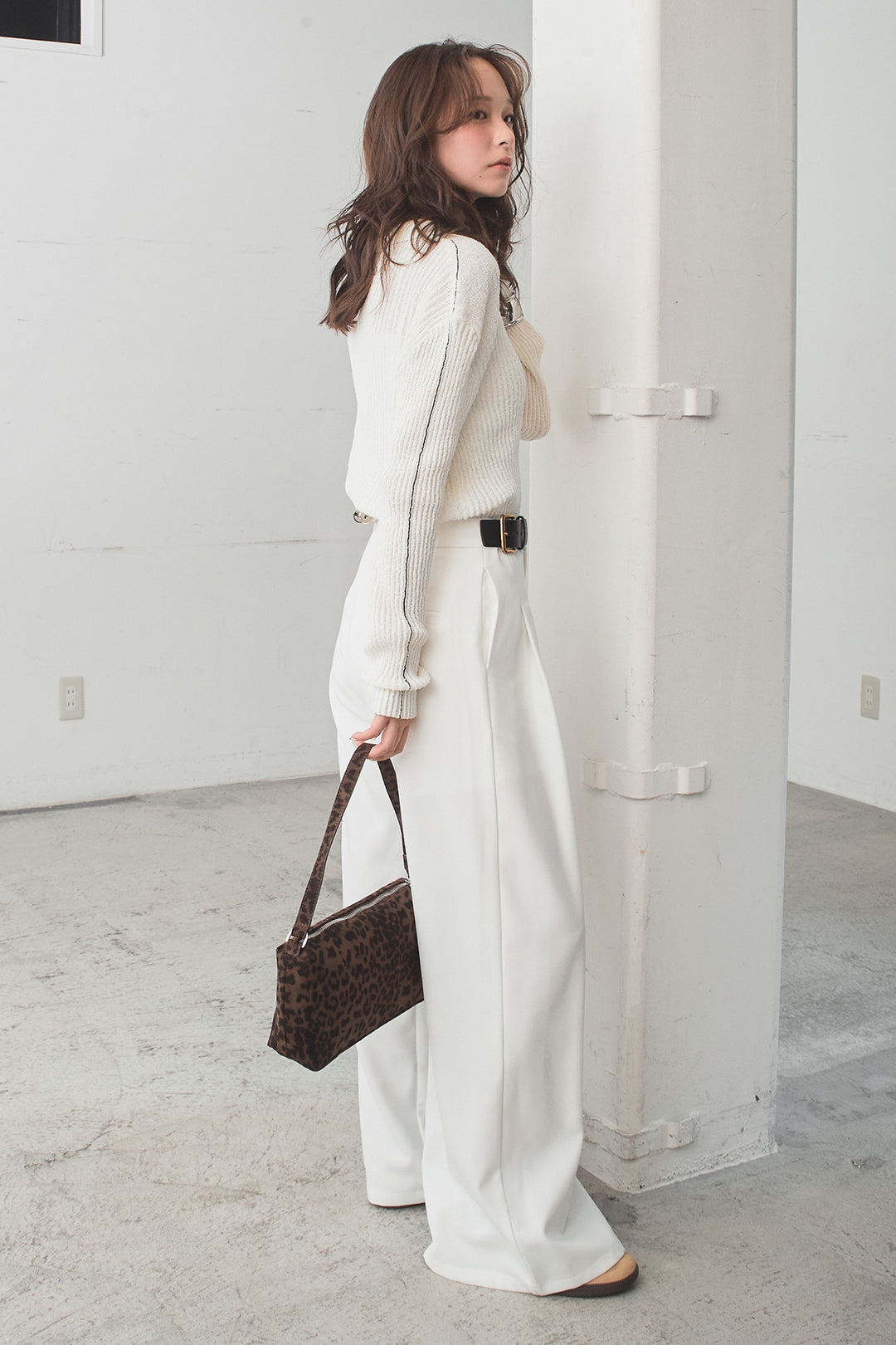 [SET]衿付きニットプルオーバー+サイドベルトタック入りスラックス(2set)