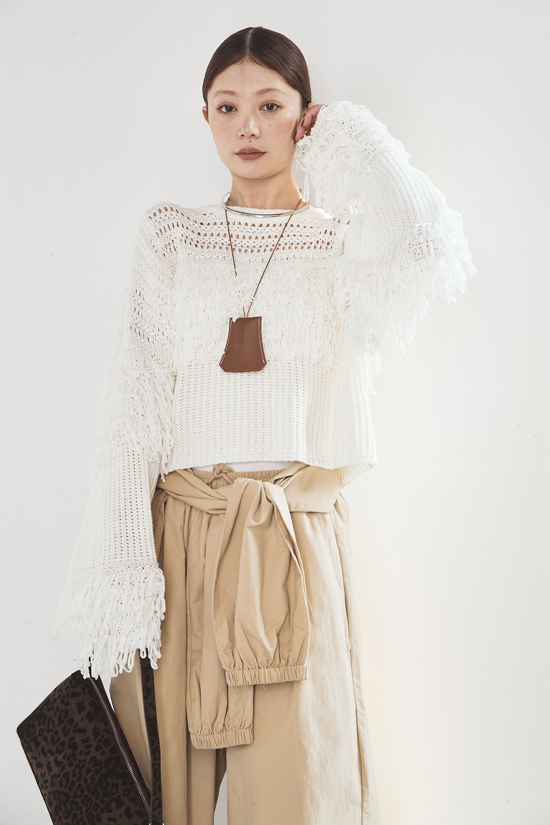 [SET]メッシュフリンジ切り替えプルオーバー+合繊ツイルスタンドウエスト巻きジョガーパンツ(2set)