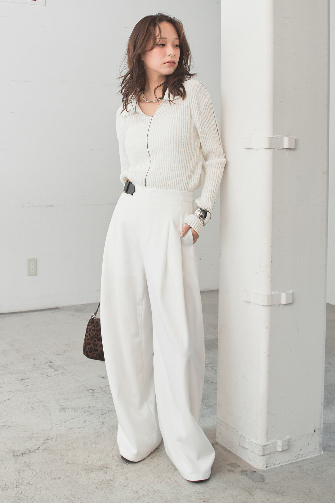 [SET]衿付きニットプルオーバー+サイドベルトタック入りスラックス(2set)