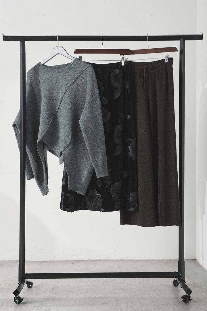 【着回しセット】[SET]アシンメトリーデザインニットトップス+センターラインニットパンツ+フラワー刺繍ワイドスカート(3set)