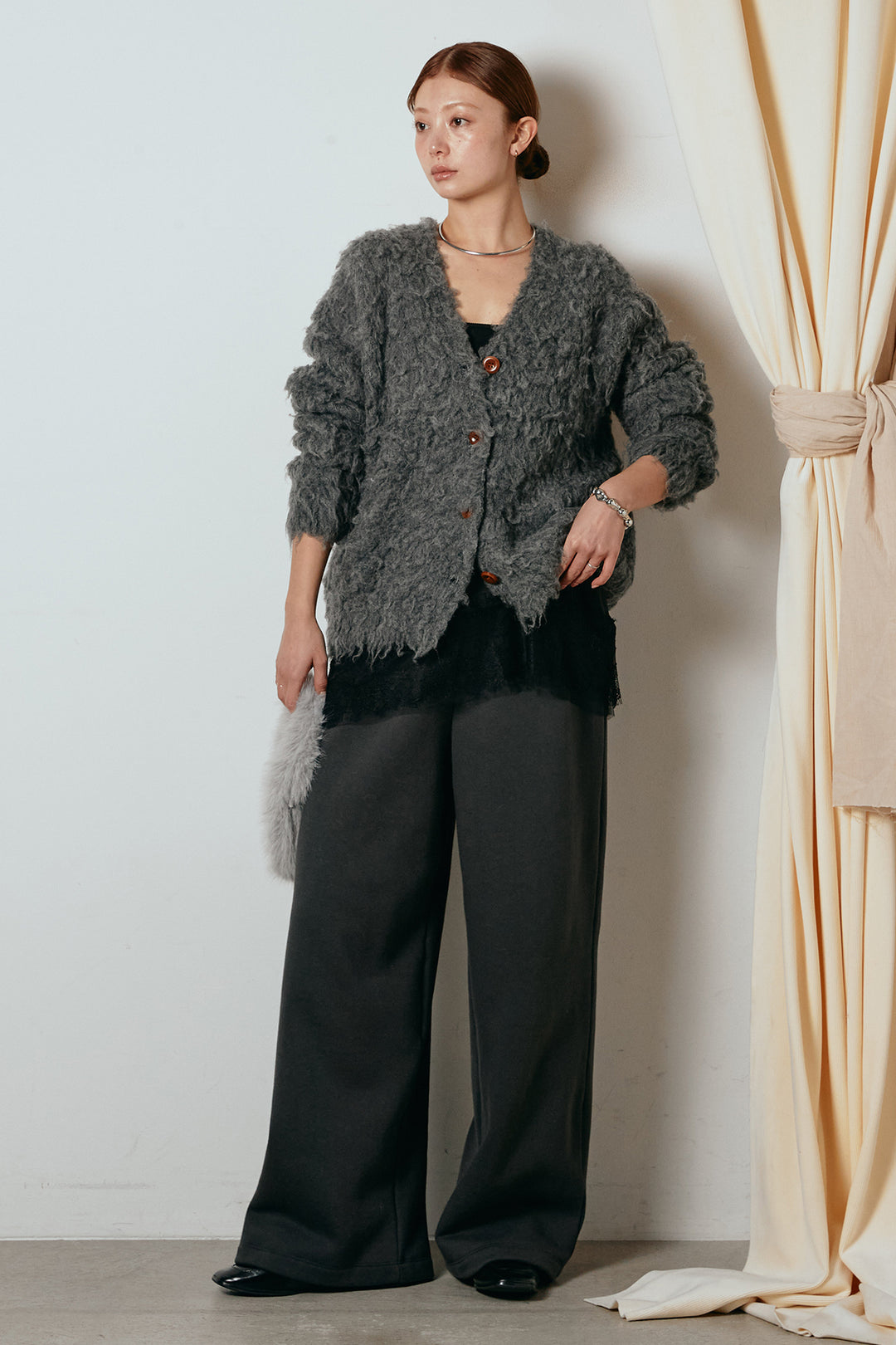 [SET]ルーズシャギーニットカーディガン+裏起毛スウェットワイドパンツ+レース切り替えキャミソール(3set)