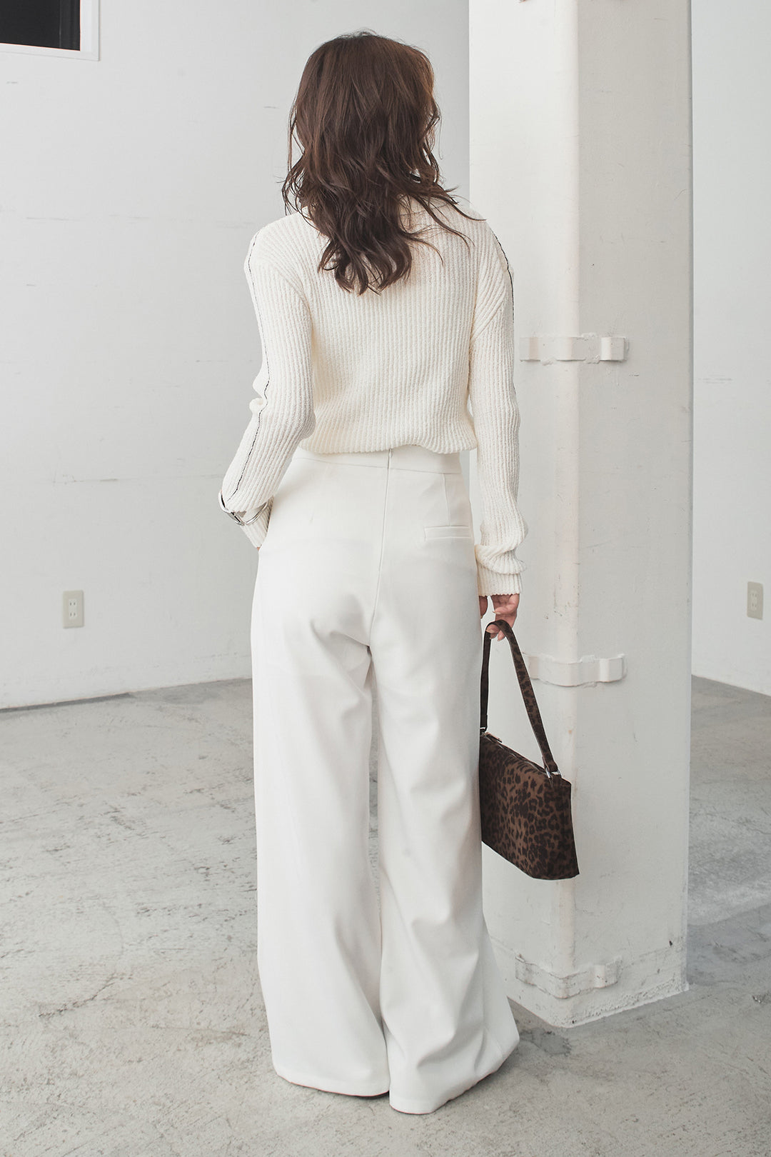 [SET]衿付きニットプルオーバー+サイドベルトタック入りスラックス(2set)