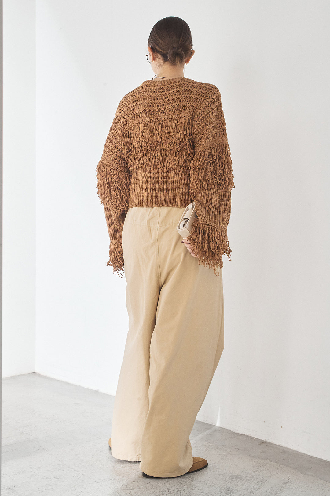 [SET]メッシュフリンジ切り替えプルオーバー+合繊ツイルスタンドウエスト巻きジョガーパンツ(2set)