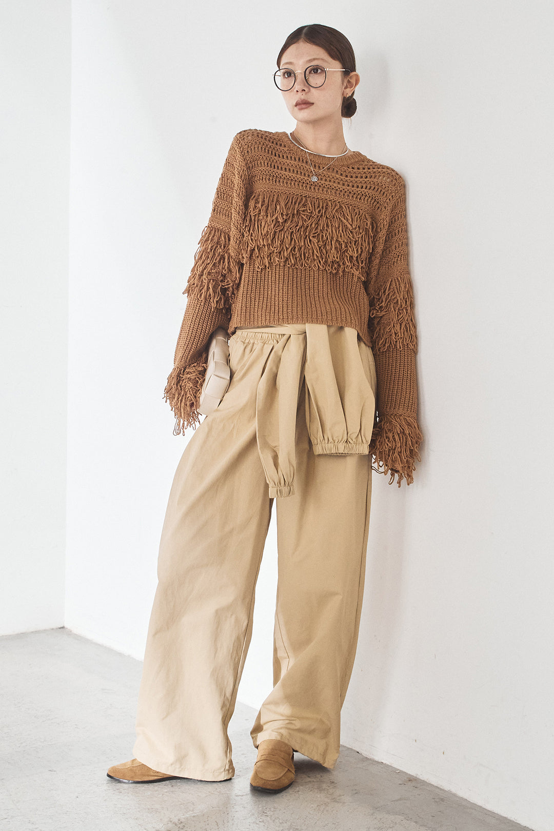 [SET]メッシュフリンジ切り替えプルオーバー+合繊ツイルスタンドウエスト巻きジョガーパンツ(2set)
