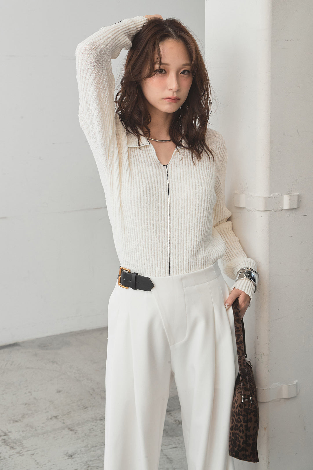 [SET]衿付きニットプルオーバー+サイドベルトタック入りスラックス(2set)