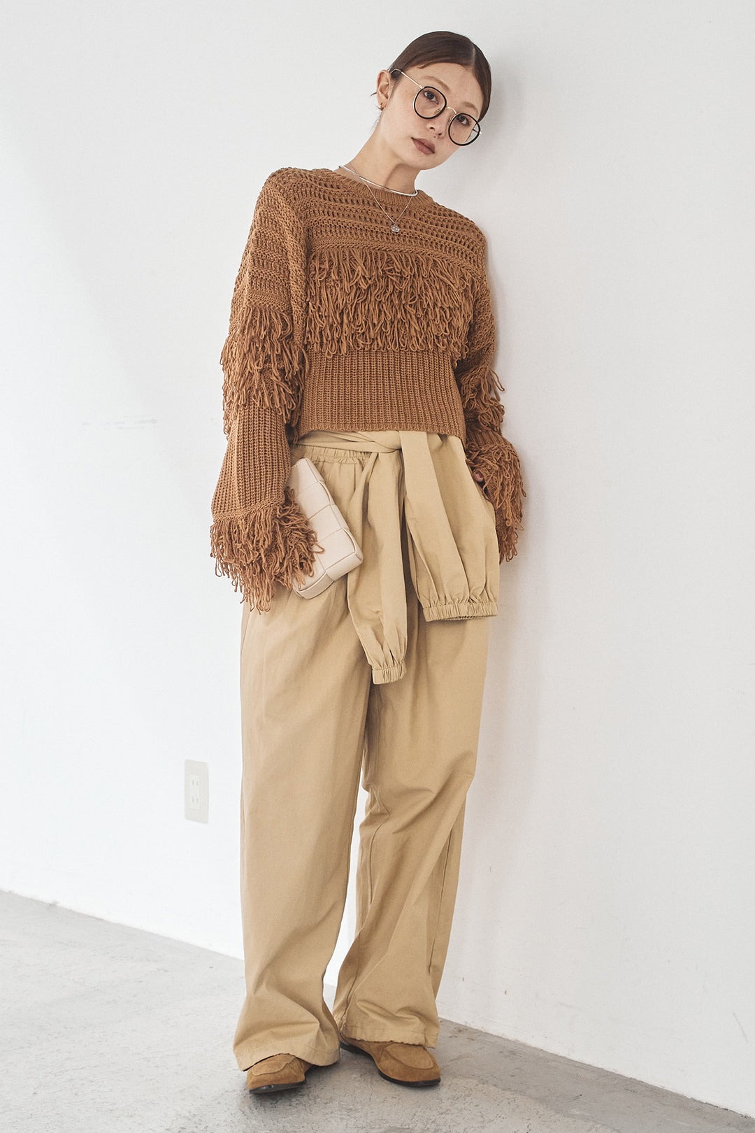 [SET]メッシュフリンジ切り替えプルオーバー+合繊ツイルスタンドウエスト巻きジョガーパンツ(2set)