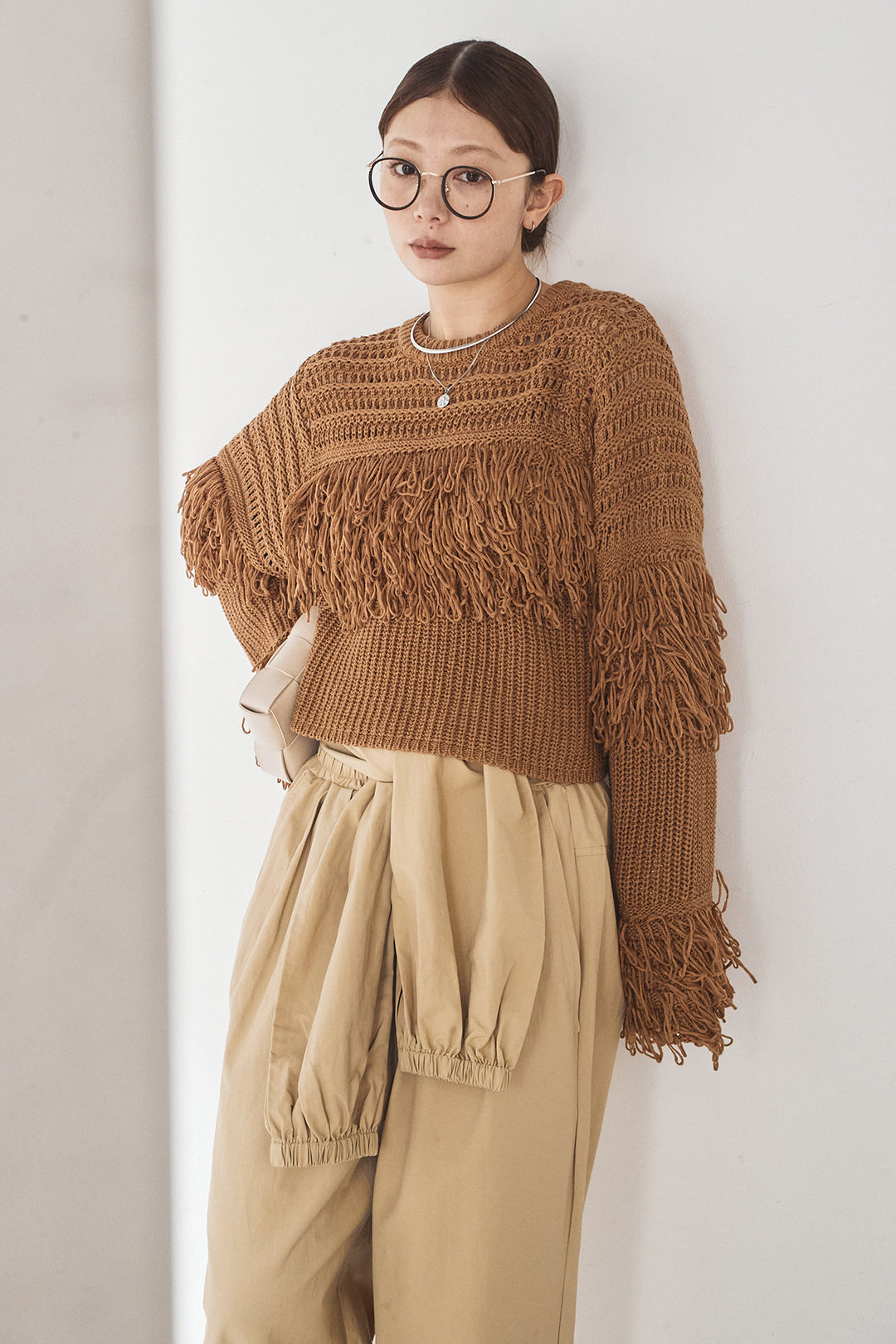 [SET]メッシュフリンジ切り替えプルオーバー+合繊ツイルスタンドウエスト巻きジョガーパンツ(2set)