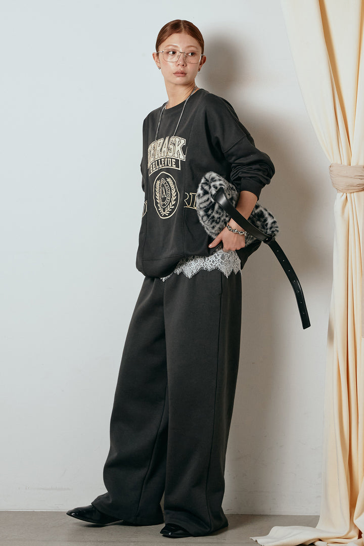 [SET]裏毛カレッジプリントプルオーバー+裏起毛スウェットワイドパンツ+カップ付きレースドッキングキャミソール(3set)