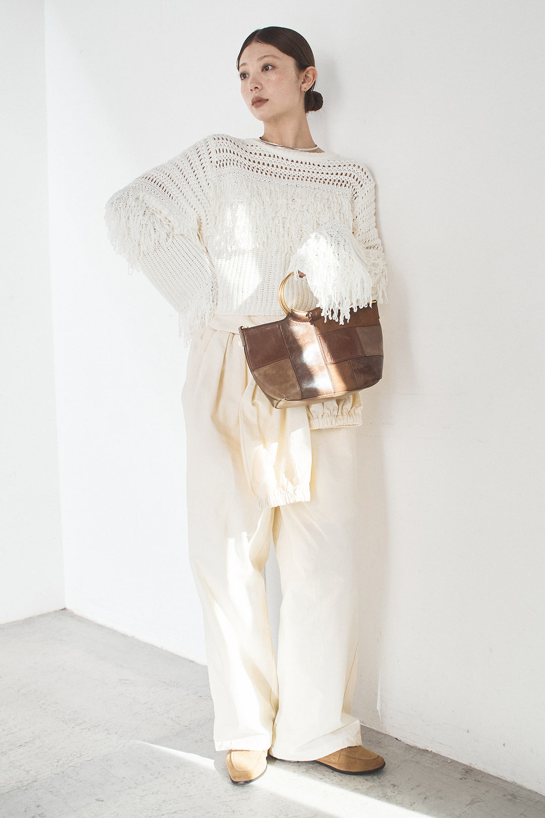 [SET]メッシュフリンジ切り替えプルオーバー+合繊ツイルスタンドウエスト巻きジョガーパンツ(2set)