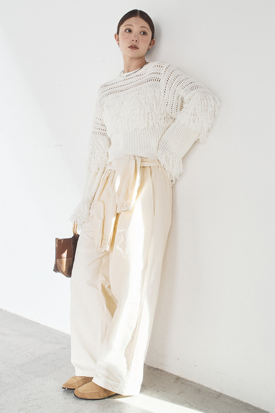 [SET]メッシュフリンジ切り替えプルオーバー+合繊ツイルスタンドウエスト巻きジョガーパンツ(2set)