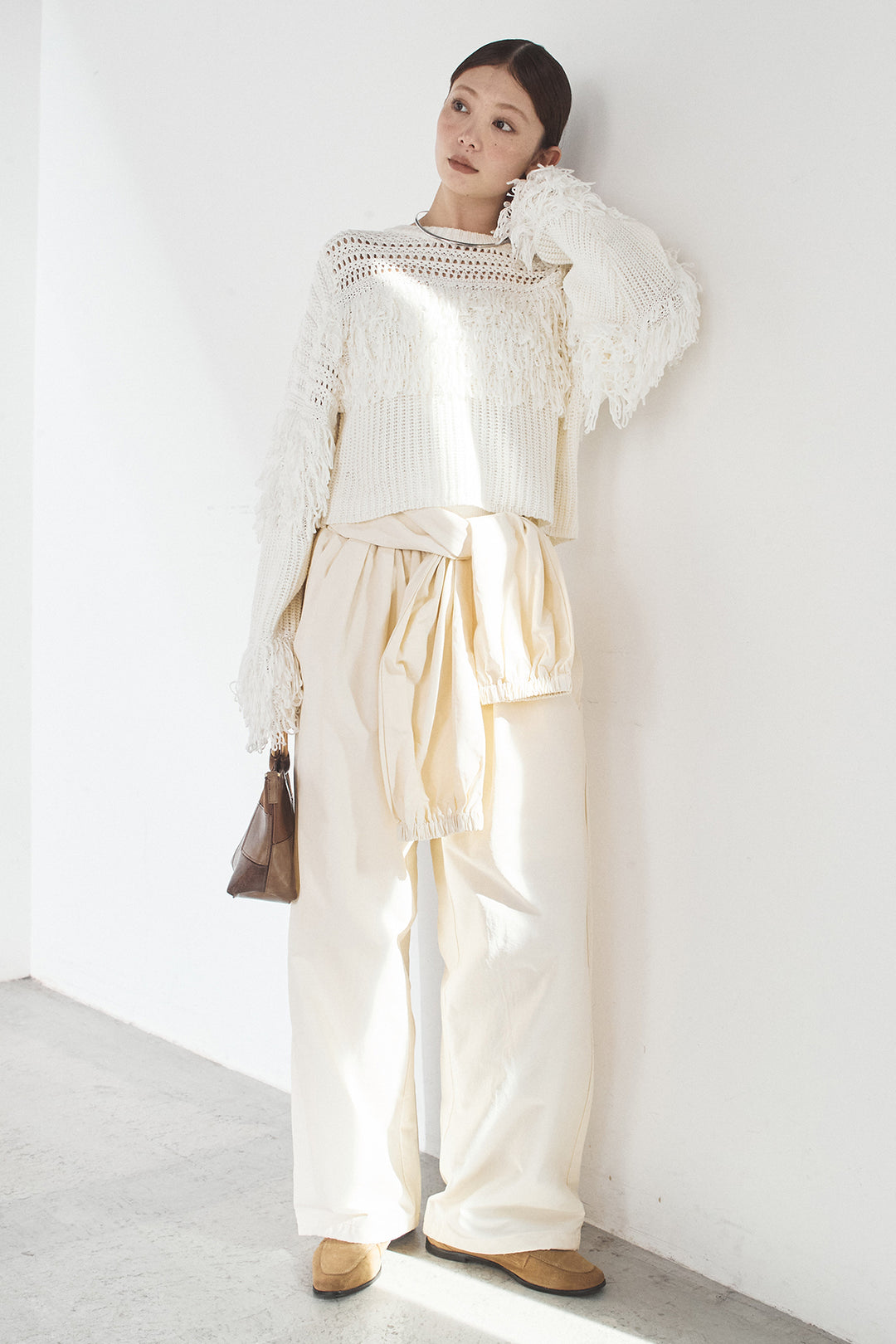 [SET]メッシュフリンジ切り替えプルオーバー+合繊ツイルスタンドウエスト巻きジョガーパンツ(2set)