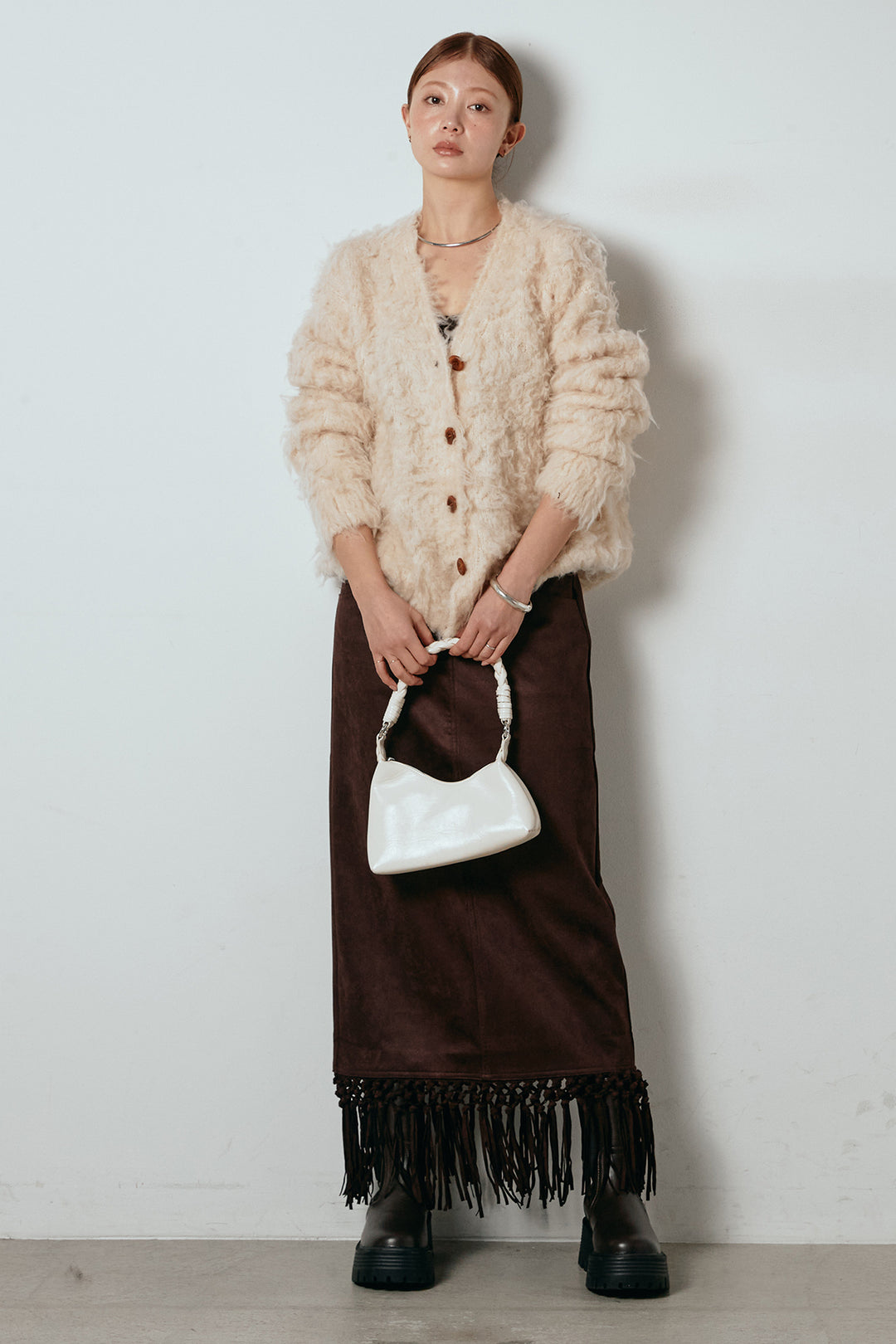 [SET]ルーズシャギーニットカーディガン+スウェードライク裾フリンジスカート(2set)