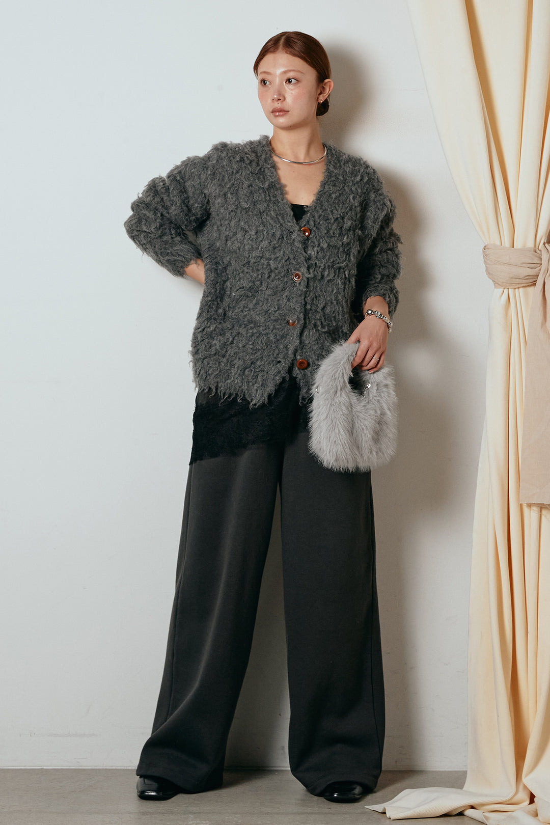 [SET]ルーズシャギーニットカーディガン+裏起毛スウェットワイドパンツ+レース切り替えキャミソール(3set)