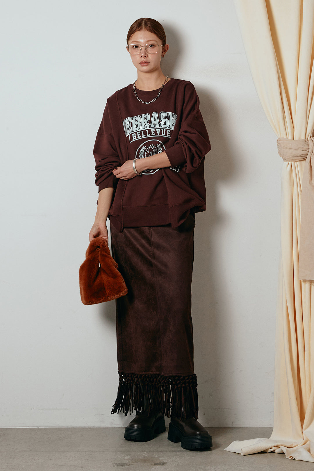 [SET]裏毛カレッジプリントプルオーバー+スウェードライク裾フリンジスカート(2set)