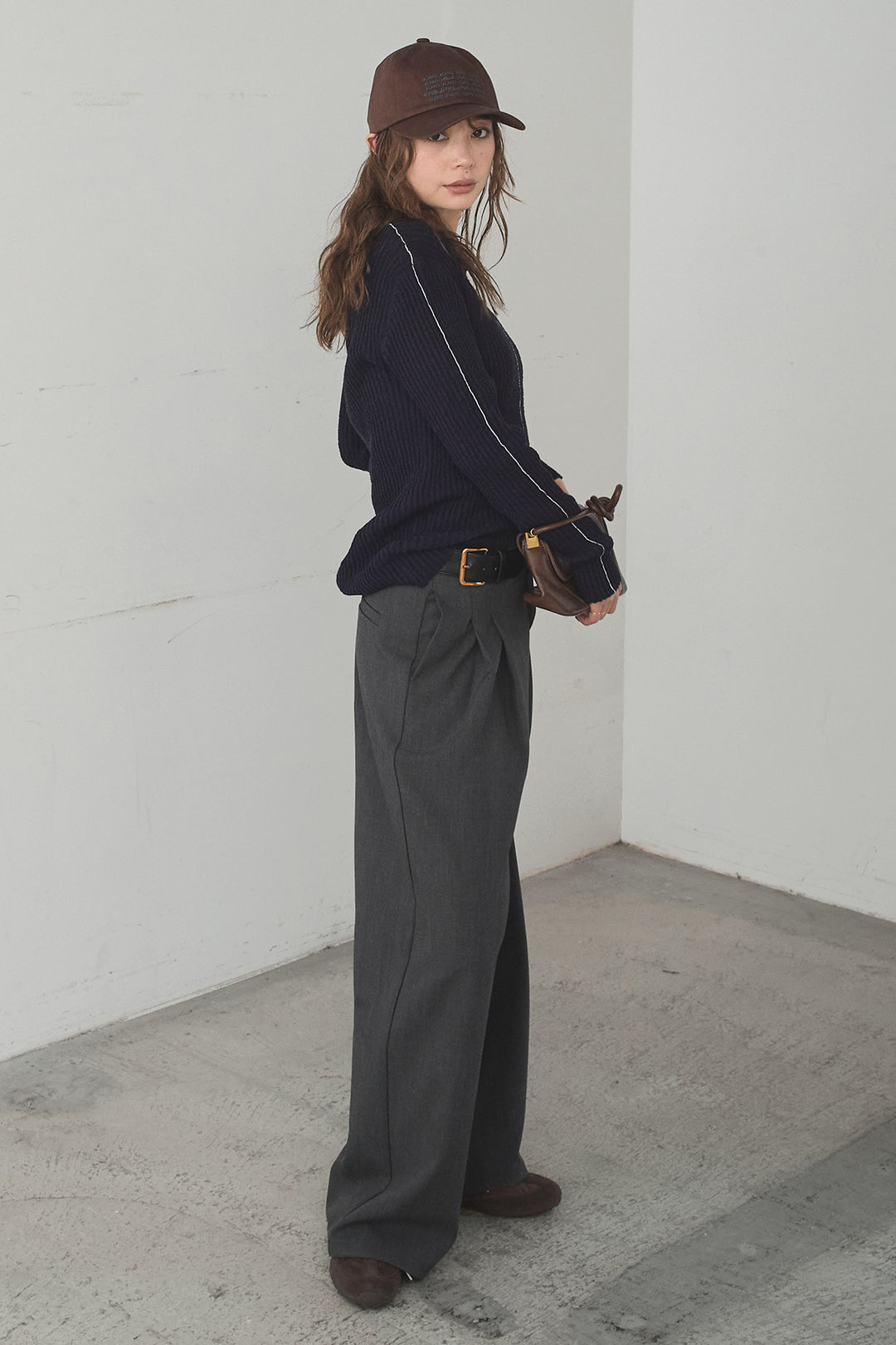 [SET]衿付きニットプルオーバー+サイドベルトタック入りスラックス(2set)