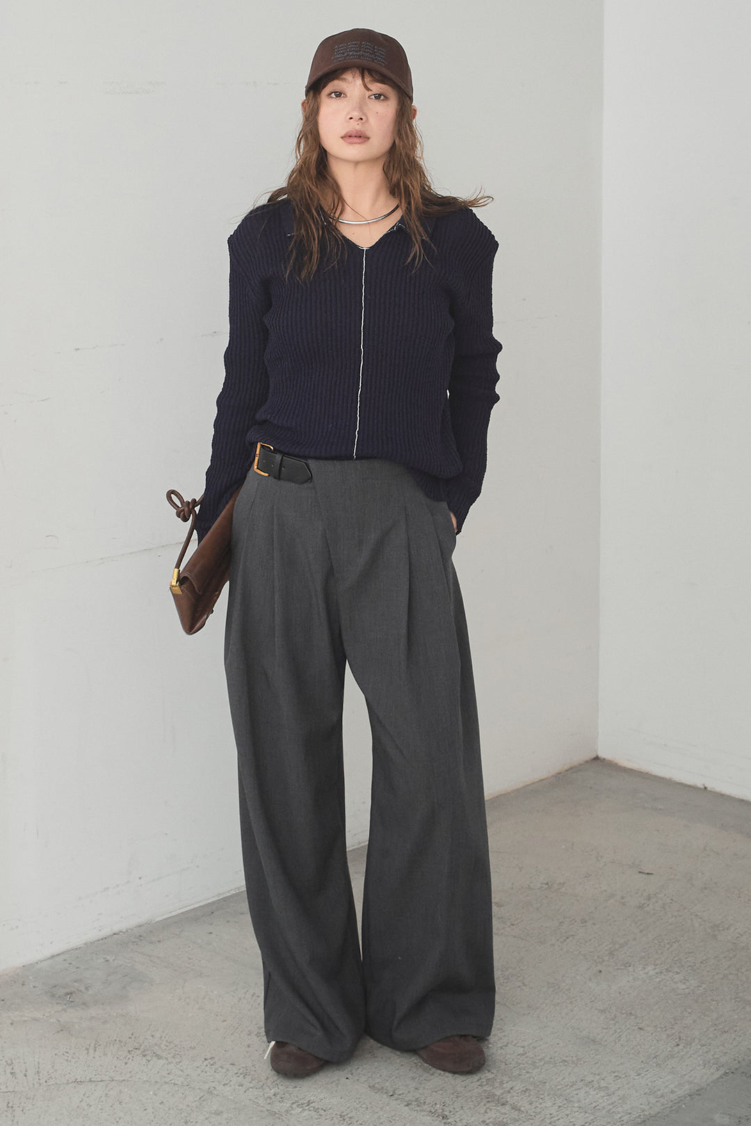 [SET]衿付きニットプルオーバー+サイドベルトタック入りスラックス(2set)