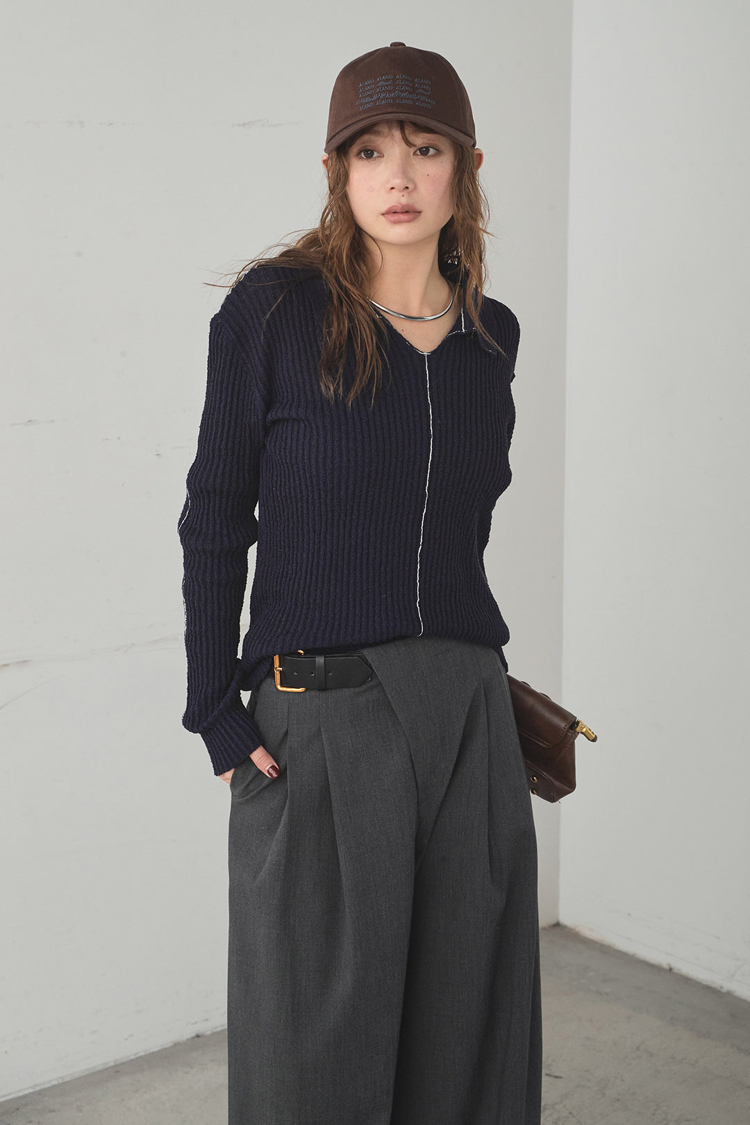 [SET]衿付きニットプルオーバー+サイドベルトタック入りスラックス(2set)