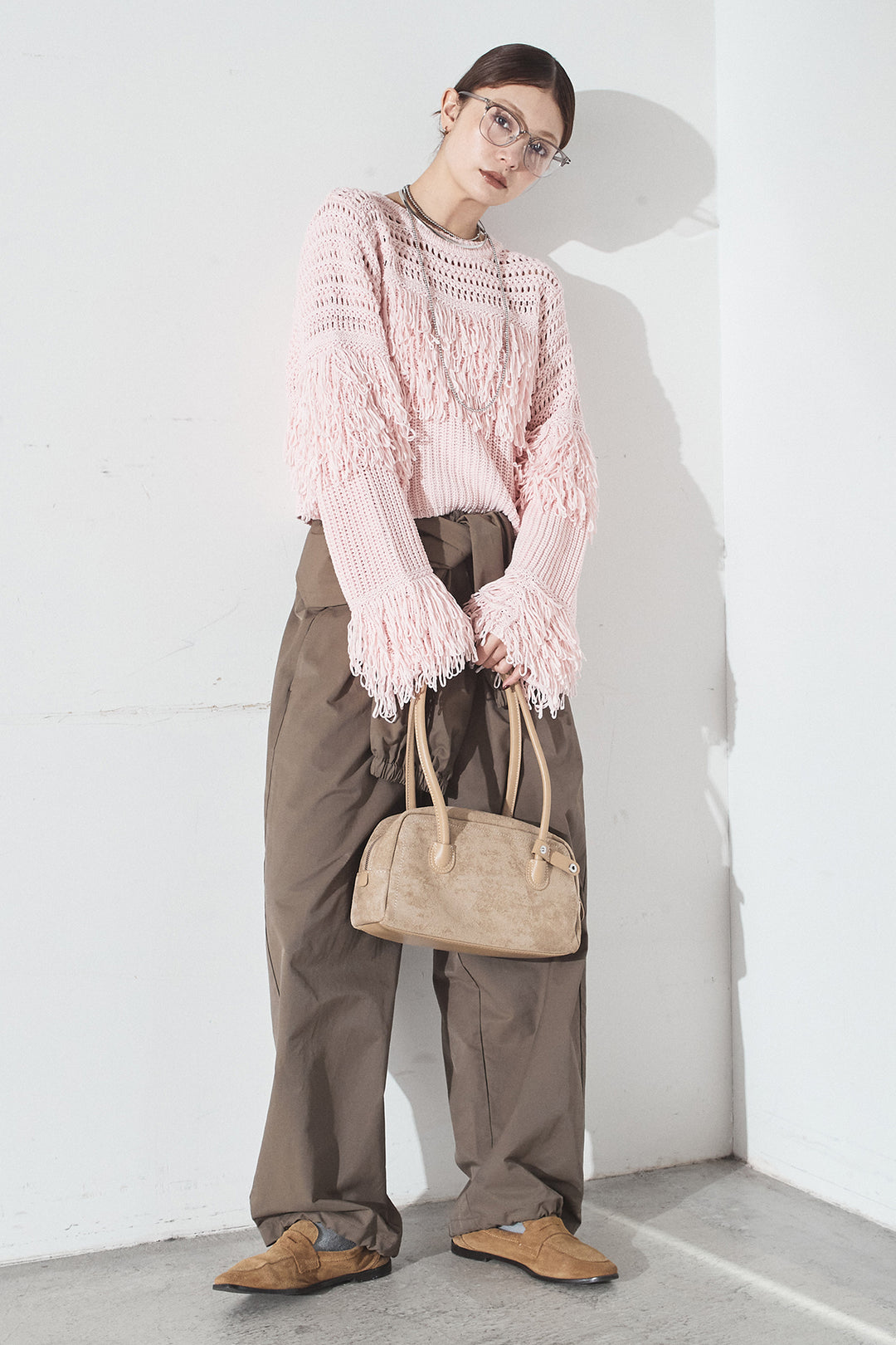 [SET]メッシュフリンジ切り替えプルオーバー+合繊ツイルスタンドウエスト巻きジョガーパンツ(2set)