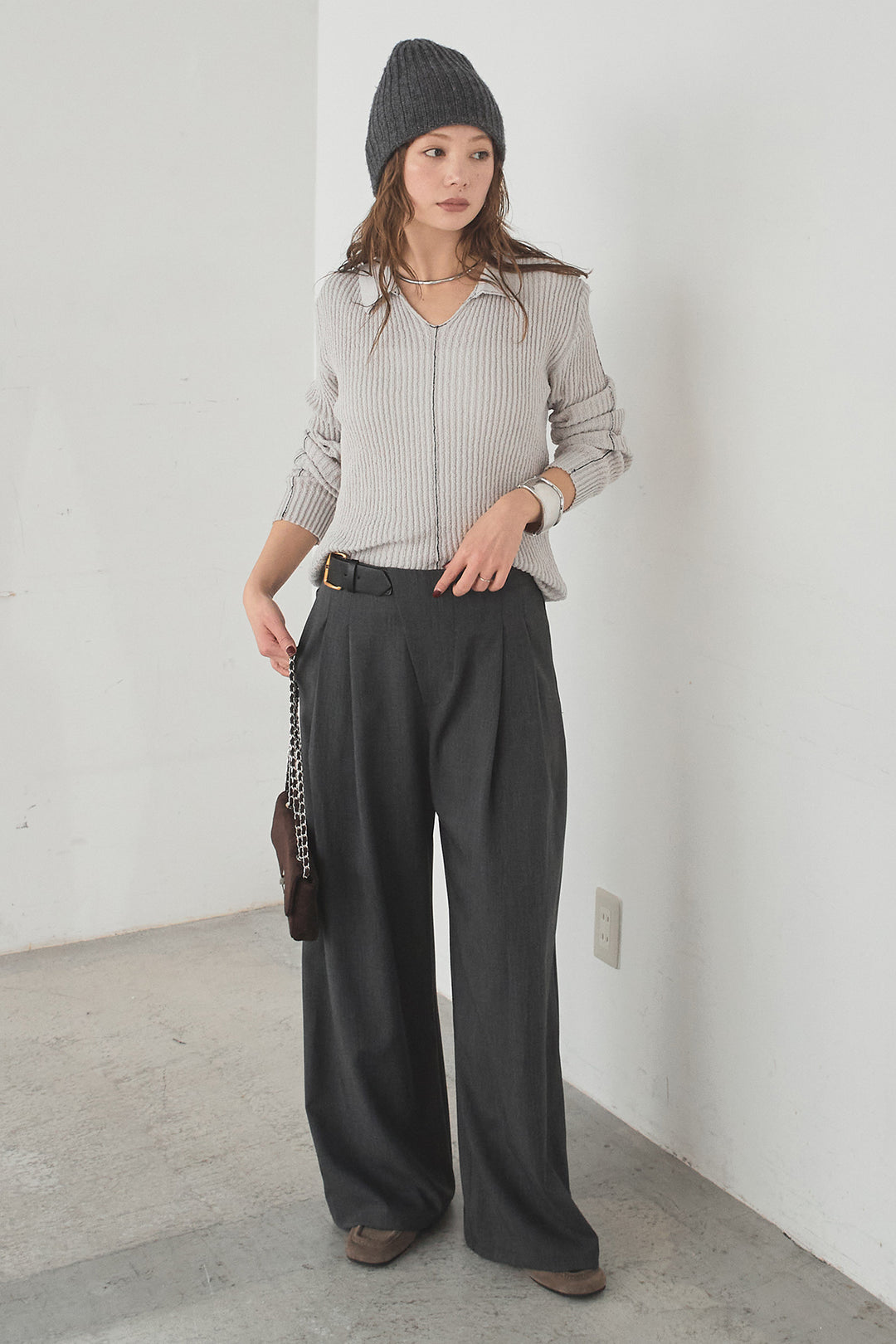 [SET]衿付きニットプルオーバー+サイドベルトタック入りスラックス(2set)