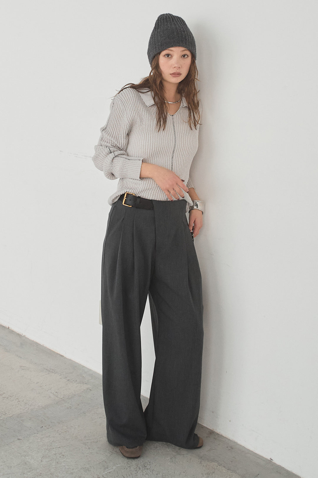 [SET]衿付きニットプルオーバー+サイドベルトタック入りスラックス(2set)