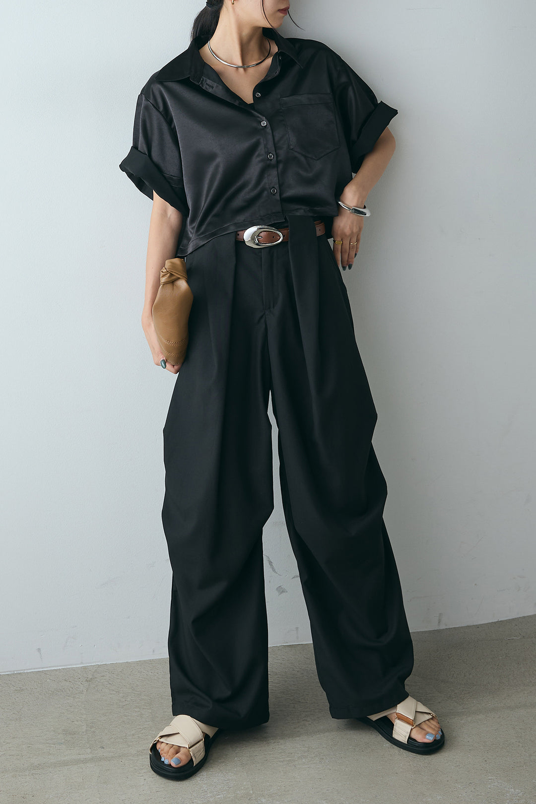 [SET]サテンクロップドシャツ+デザインタックパンツ(2set)