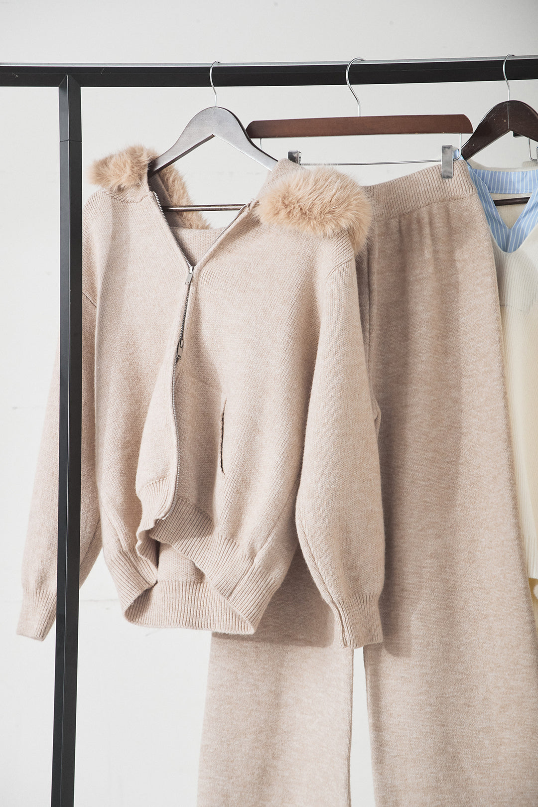 【着回しセット】[SET]ファー付きフーディーニットSETUP+ストライプドッキングニットポロSETUP(2set)