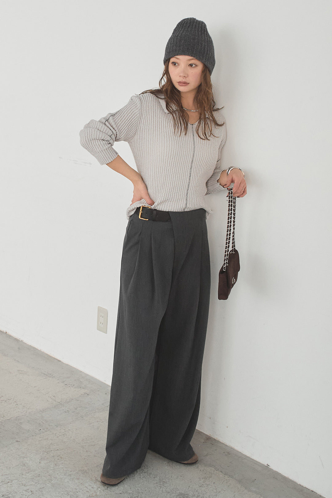 [SET]衿付きニットプルオーバー+サイドベルトタック入りスラックス(2set)