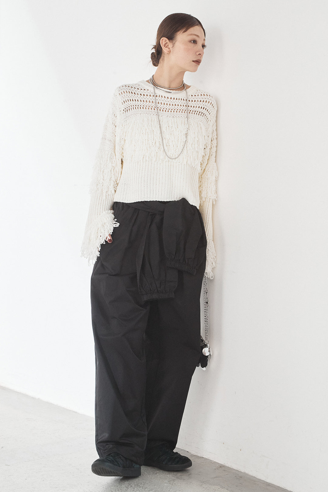 [SET]メッシュフリンジ切り替えプルオーバー+合繊ツイルスタンドウエスト巻きジョガーパンツ(2set)