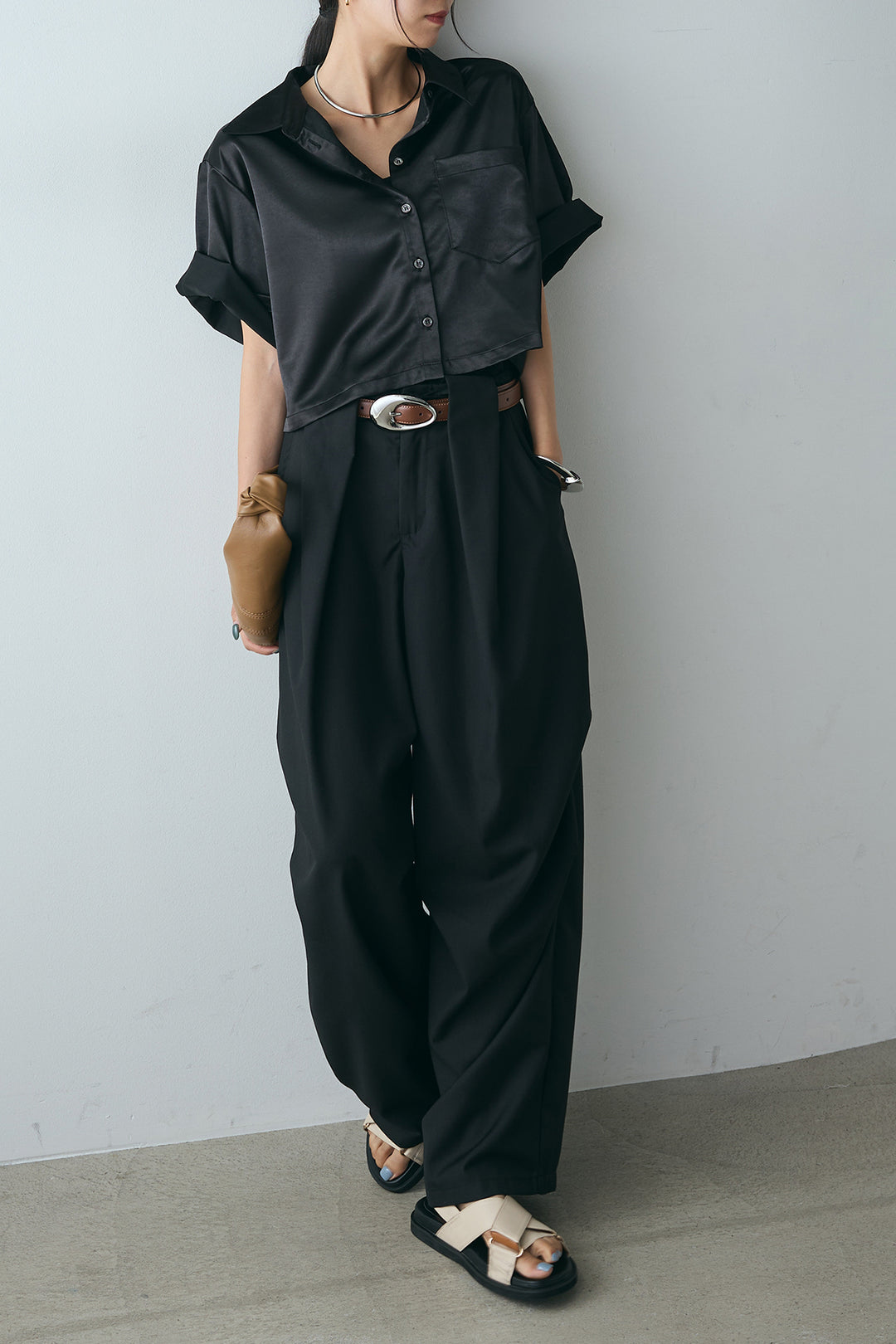 [SET]サテンクロップドシャツ+デザインタックパンツ(2set)