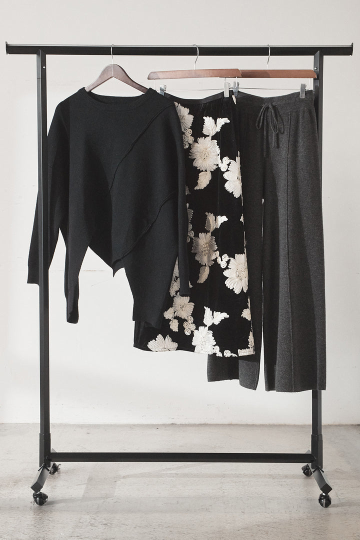 【着回しセット】[SET]アシンメトリーデザインニットトップス+センターラインニットパンツ+フラワー刺繍ワイドスカート(3set)