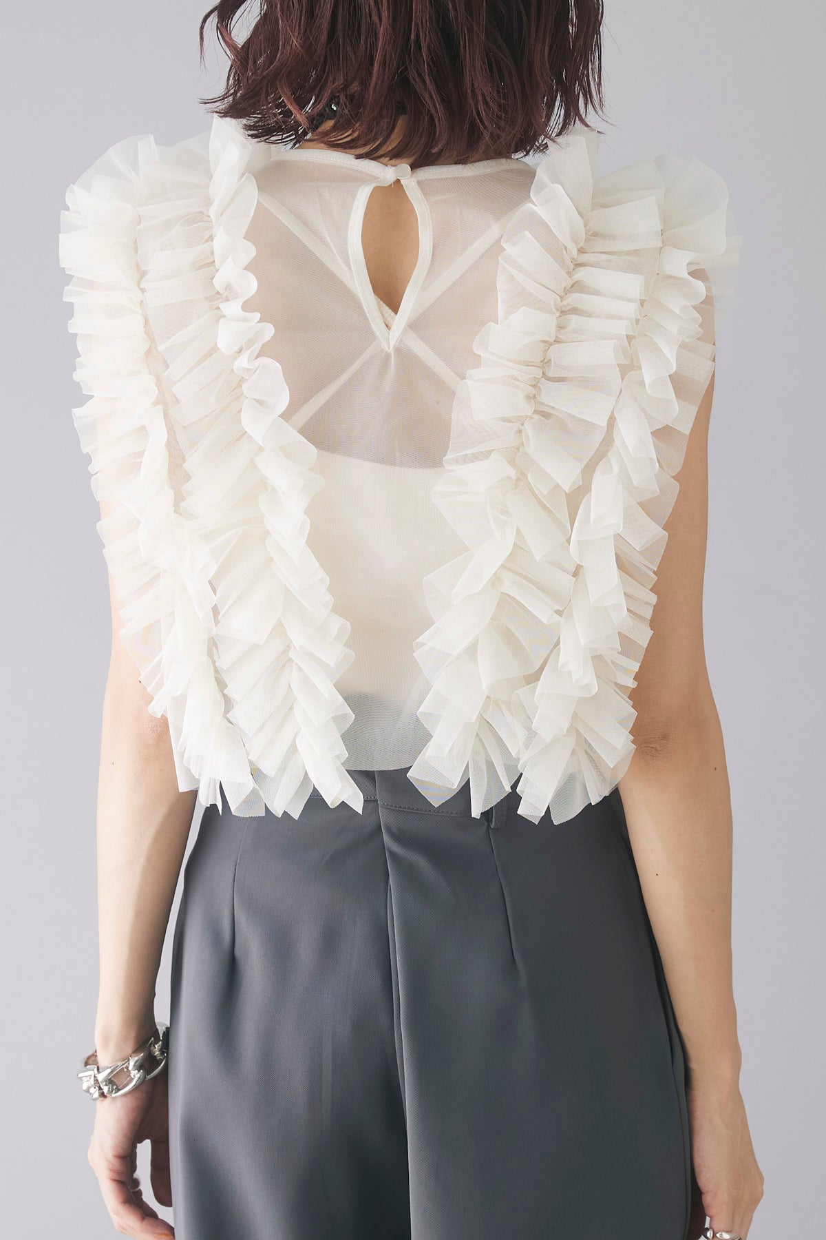 チュールフリルベスト – ESICA