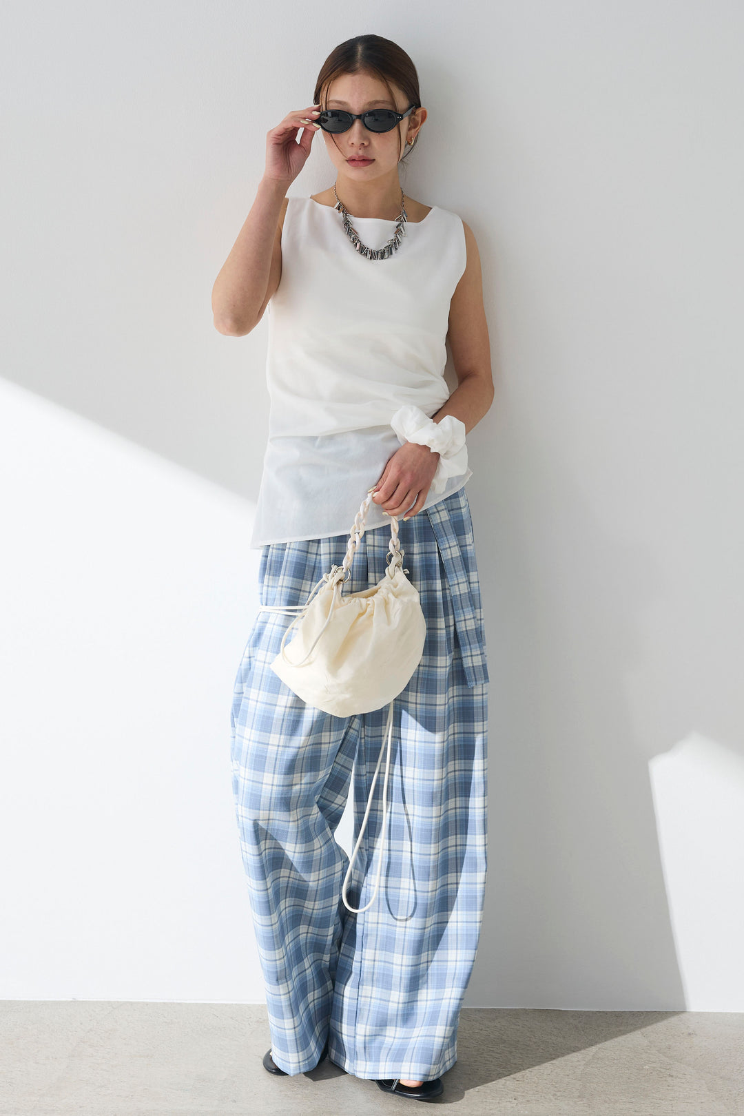 [SET]シュシュ付きサイドギャザーノースリーブ+オンブレーチェックワイドパンツ(2set)