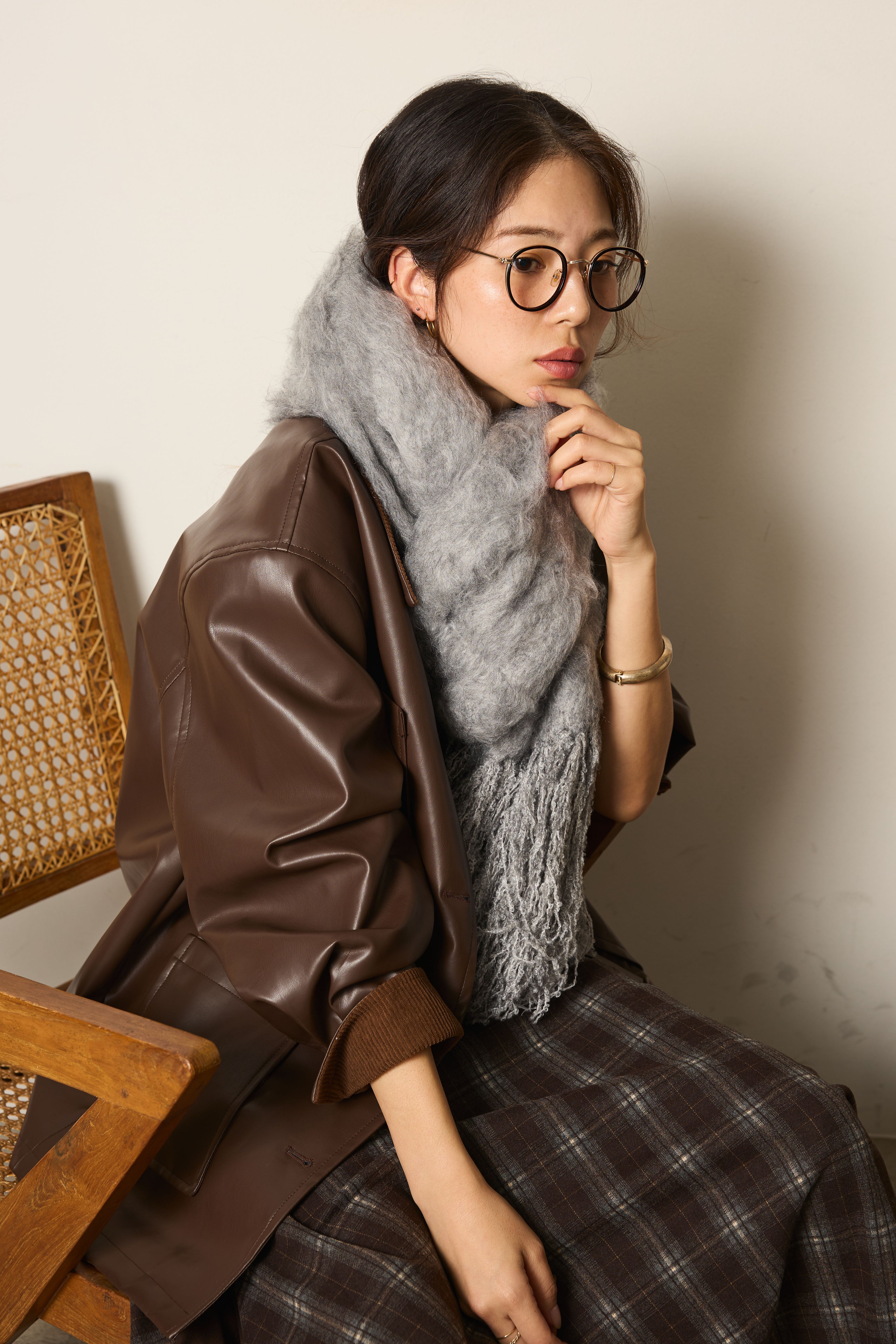 起毛糸ロングマフラー/グレー – ESICA 起毛糸ロングマフラー/グレー – ESICA