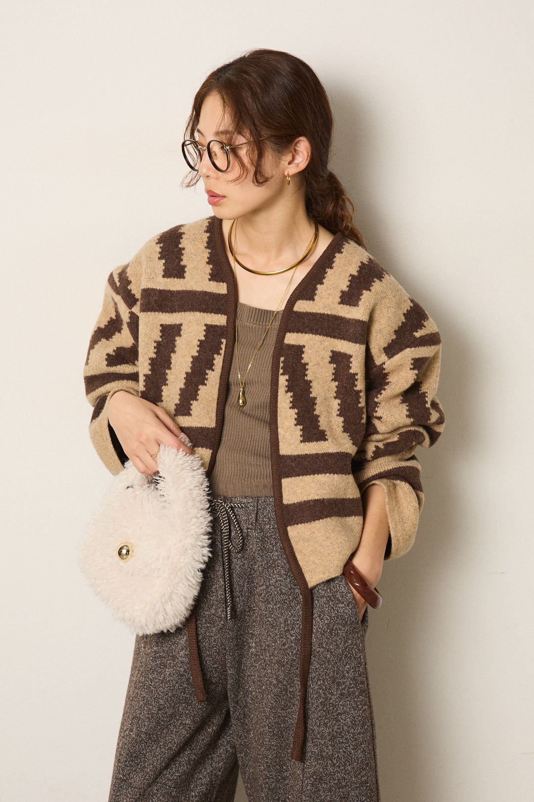 幾何学柄ノーカラーカーディガン