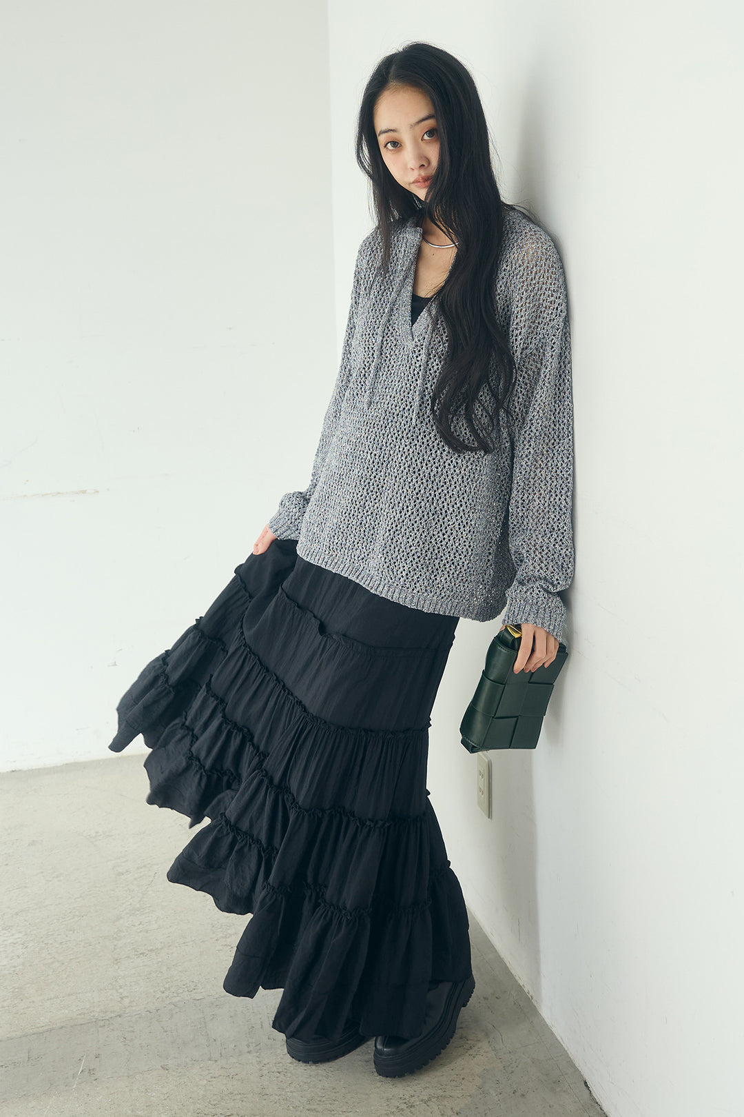 [SET]ミックスメッシュキーネックプルオーバー+ギャザーティアードマキシスカート(2set)
